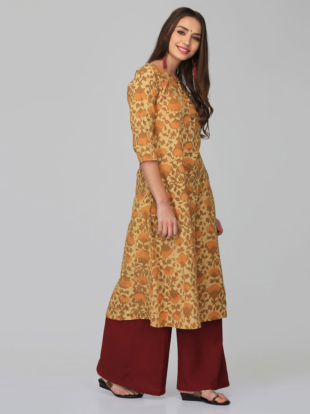 Abhishti Earthy Dabu A line Kurta