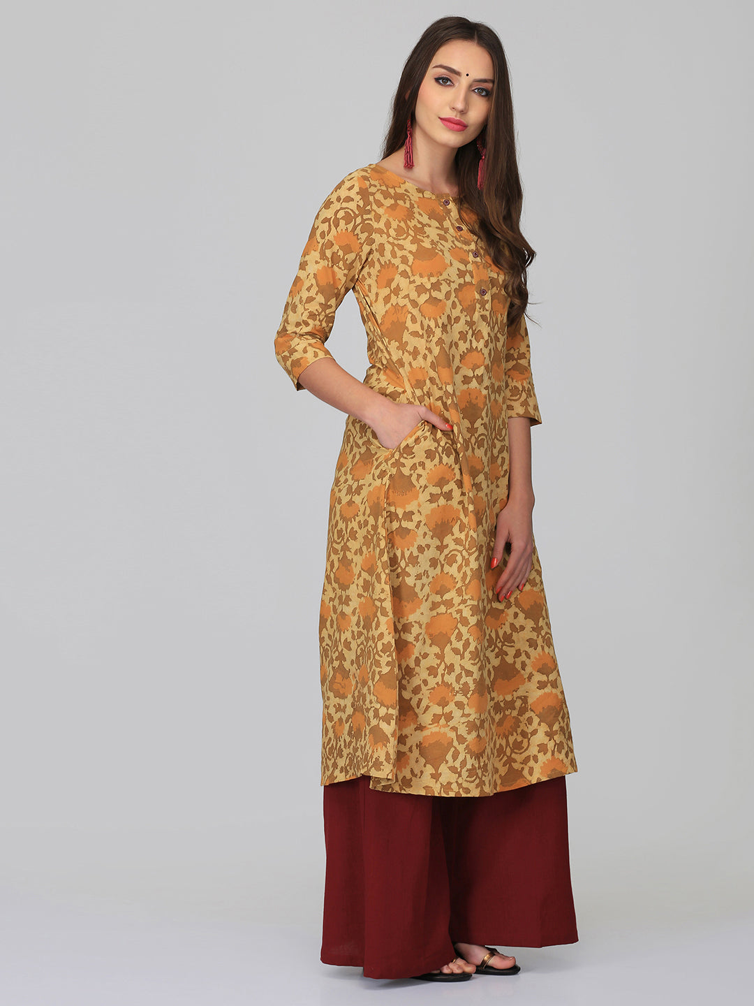Abhishti Earthy Dabu A line Kurta