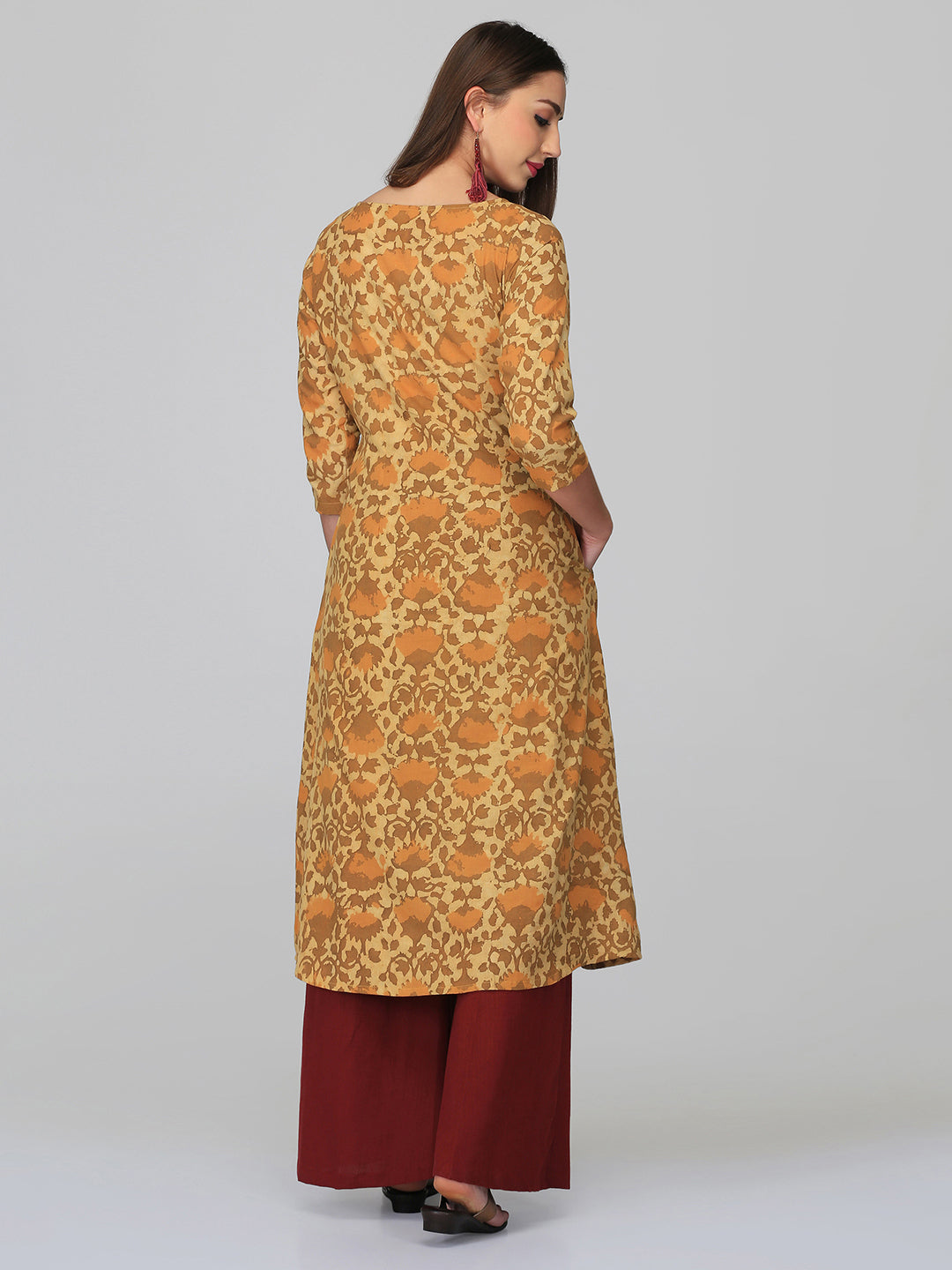 Abhishti Earthy Dabu A line Kurta