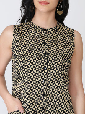 Abhishti Mandarin collar Front placket Kurta