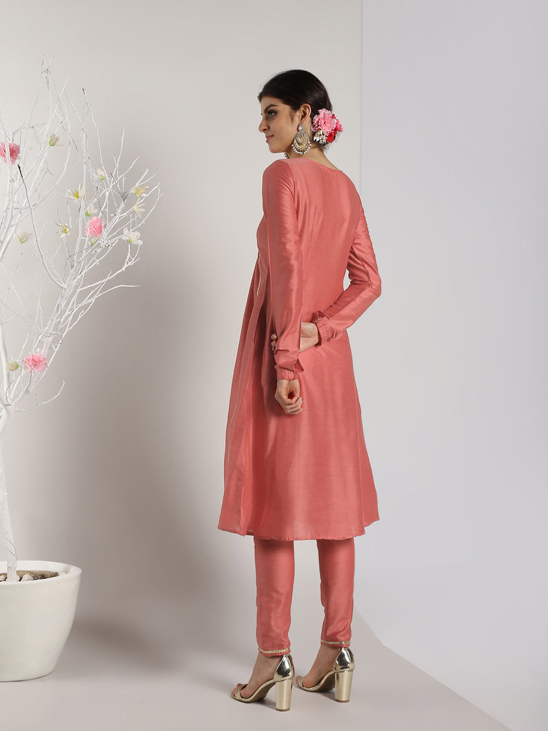 Abhishti Cotton Silk Anarkali Kurta with Lace Kali Design