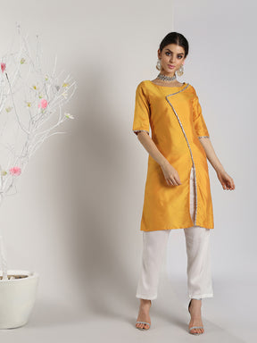 Abhishti Cotton Silk Abstract Lace Panelled Kurta