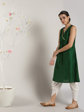 Green Banarasi Sleeveless Flared Kurta