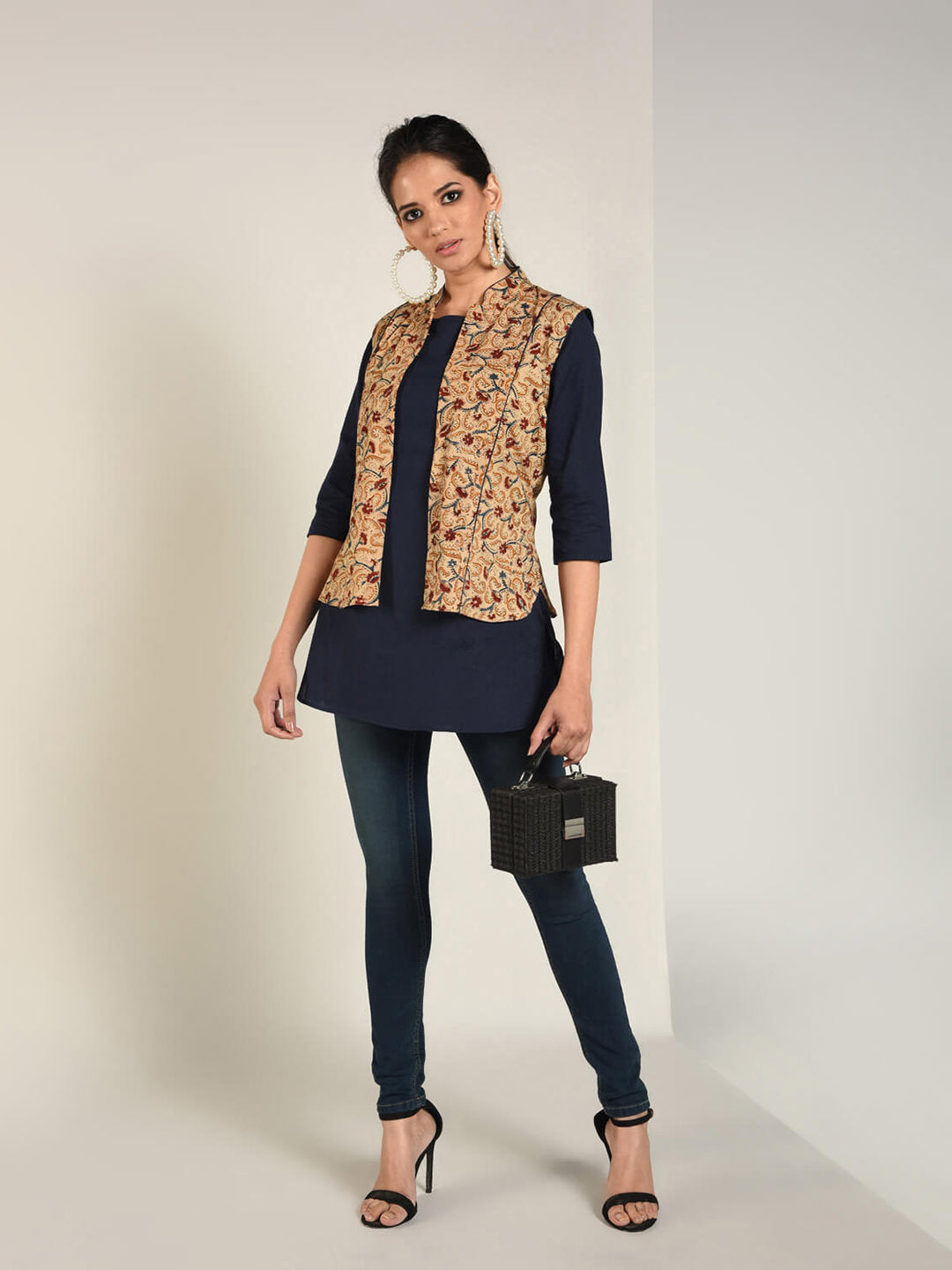 Abhishti Cotton Linen Tunic Paired with kalamkari Jacket