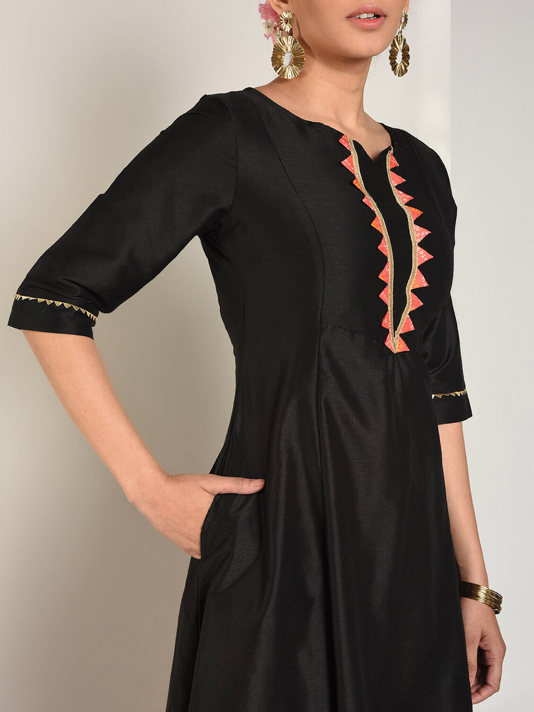 Abhishti Cotton Silk Kurta with Bandhani Lace