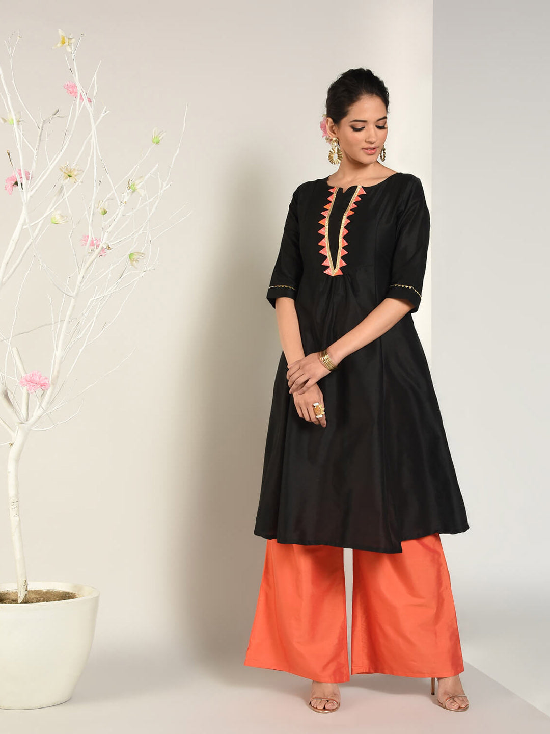 Abhishti Cotton Silk Kurta with Bandhani Lace