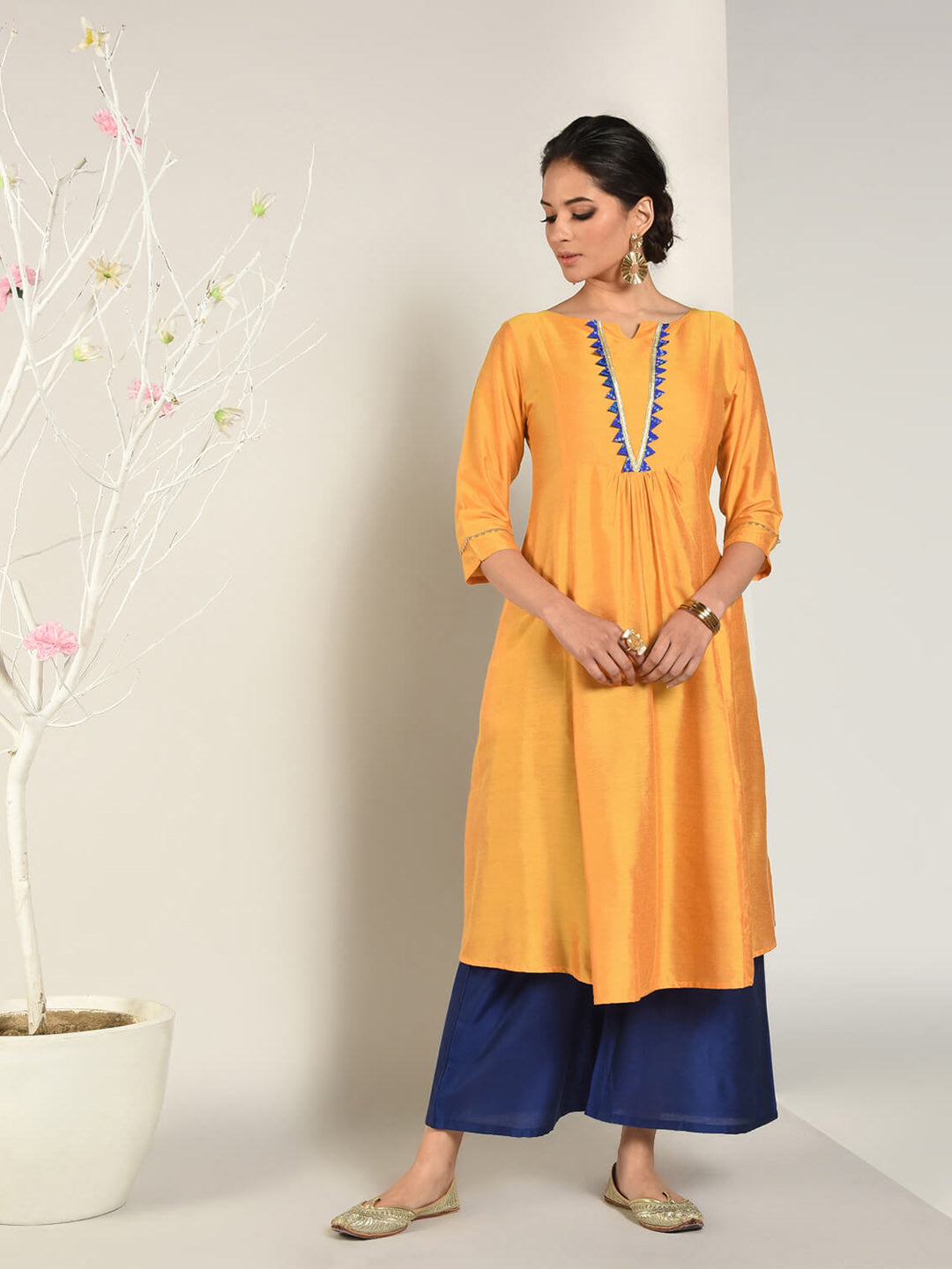 Abhishti Cotton Silk Kurta with Bandhani Lace