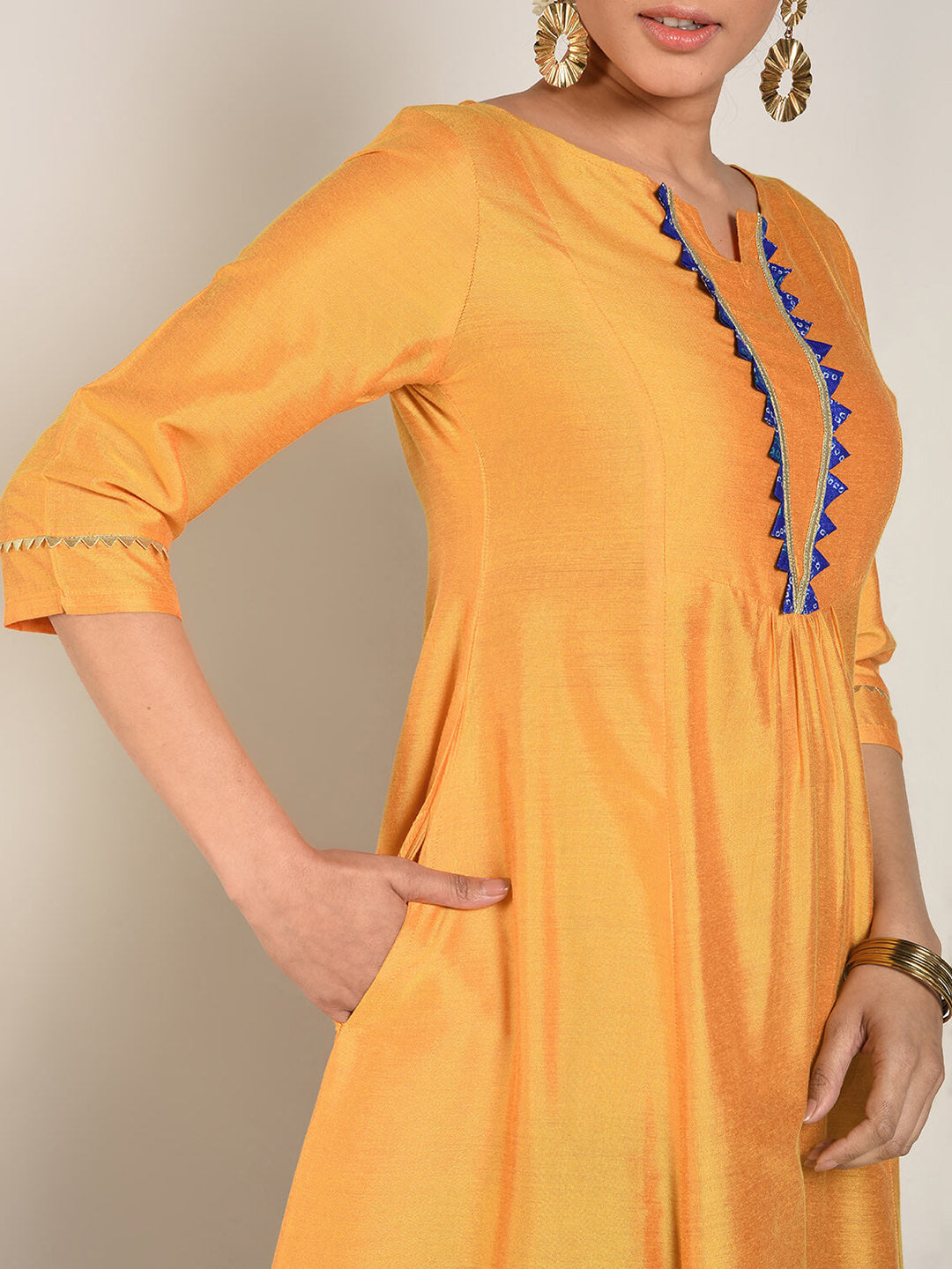 Abhishti Cotton Silk Kurta with Bandhani Lace