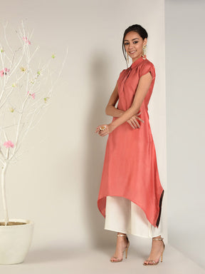 Abhishti Cotton Silk Asymmetric Kurta with Cotrast side details