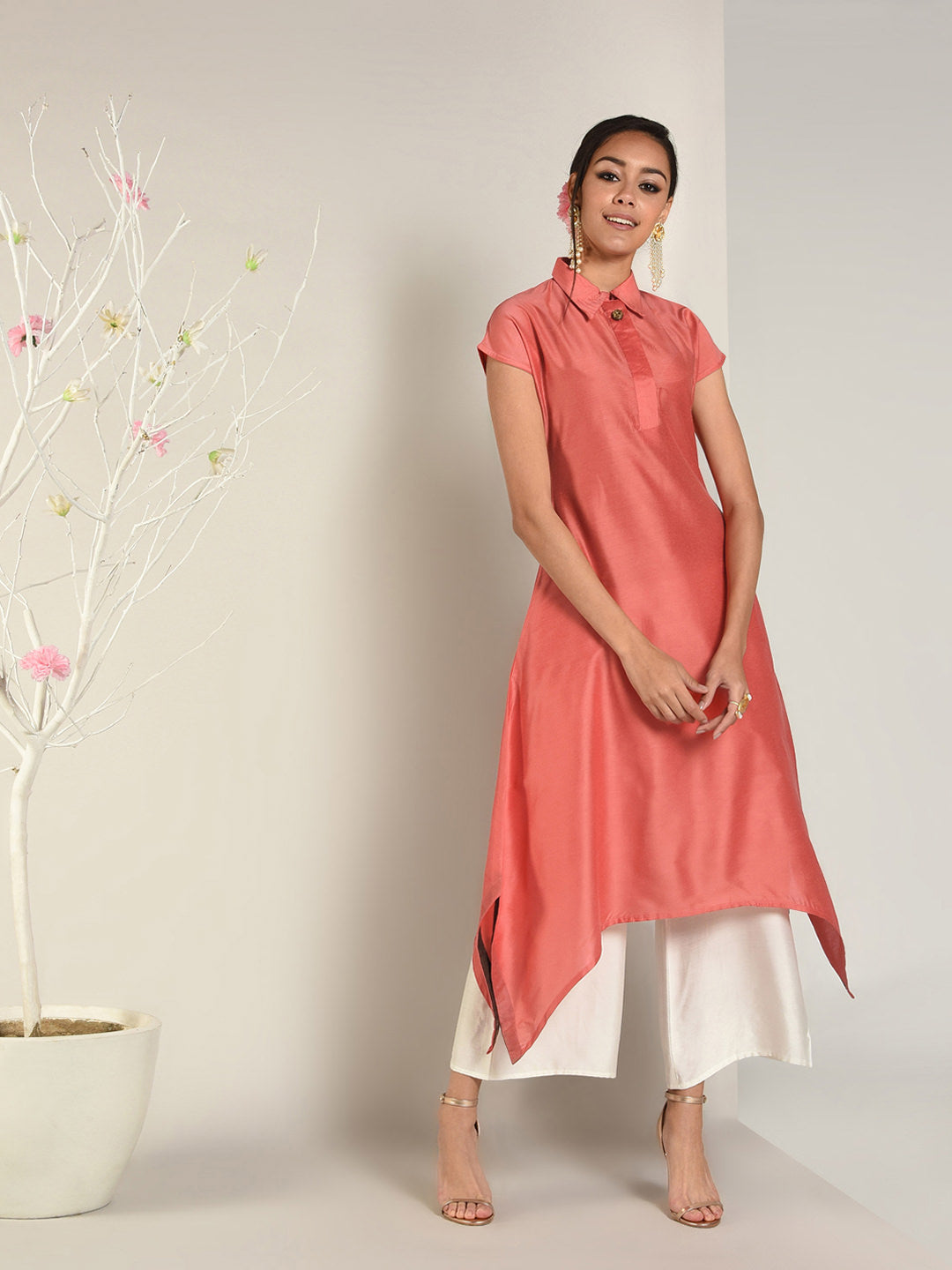 Abhishti Cotton Silk Asymmetric Kurta with Cotrast side details