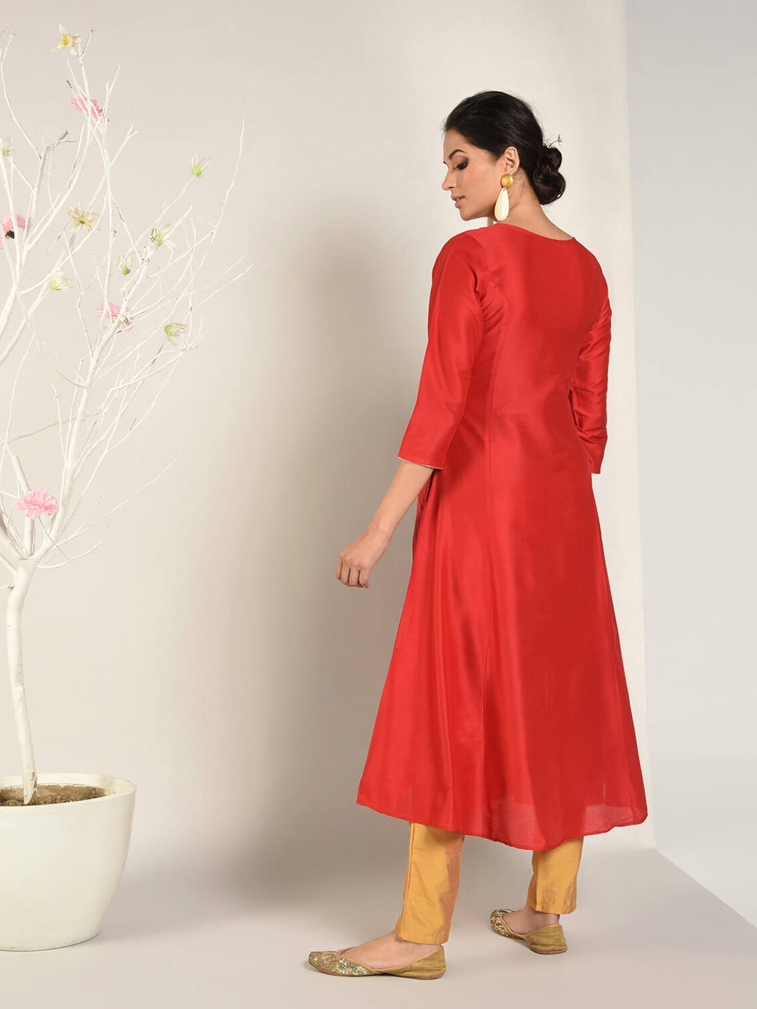 Abhishti Cotton Silk Kalidar Princess cut flared kurta