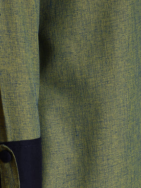Contratting cuff and Button detail Cotton top