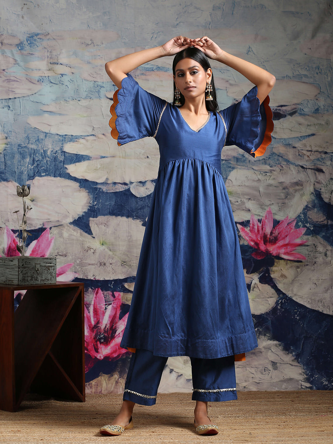 Blue Banarasi Scallop Sleeves kurta