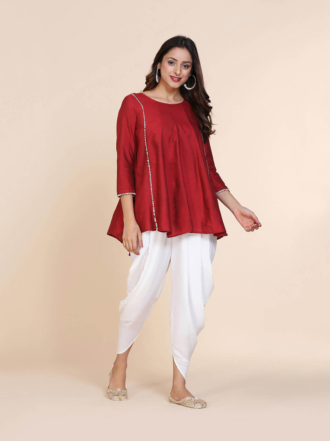 Abhishti cotton silk short panelled kurti with side lace panels