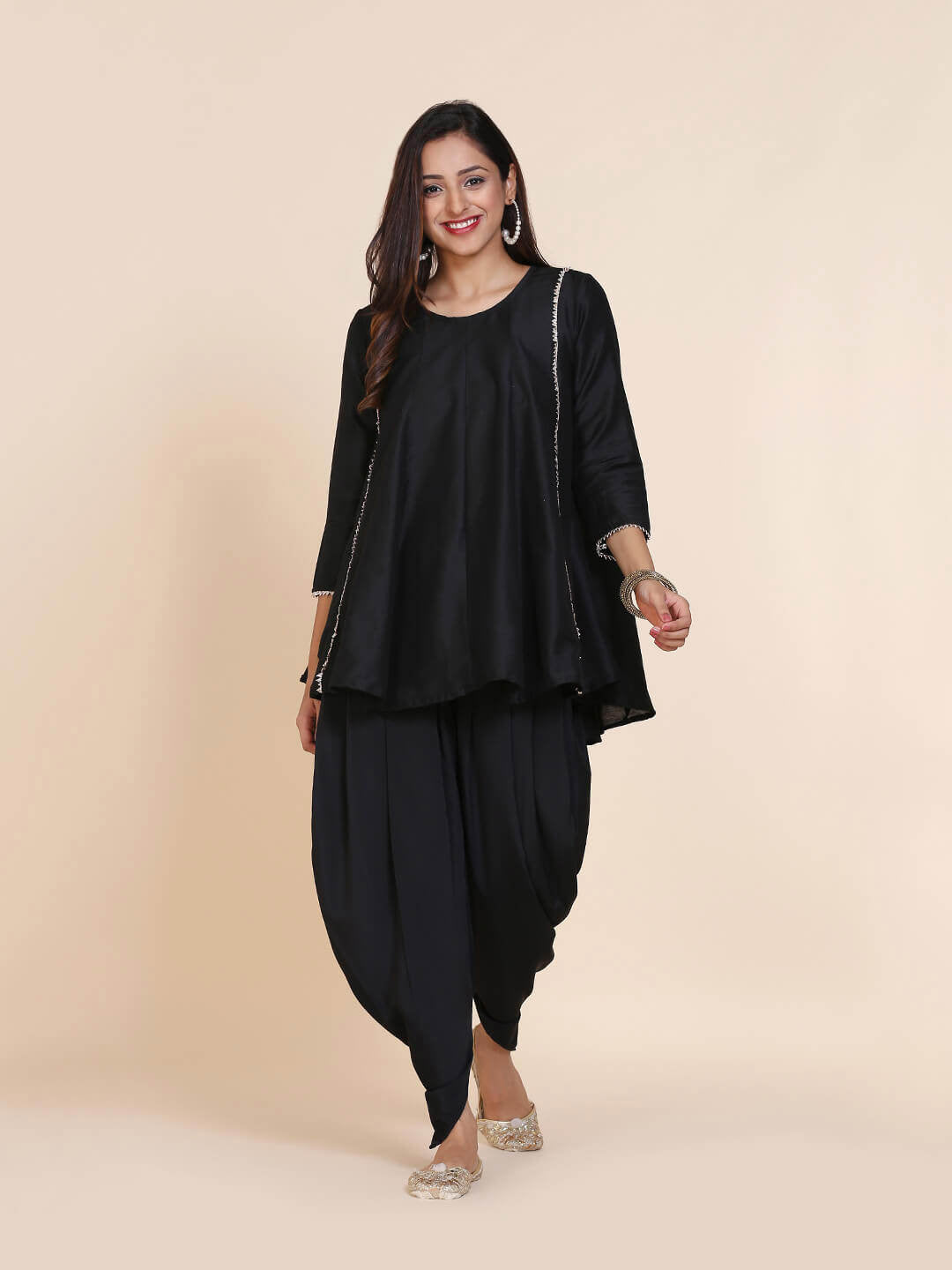 Abhishti cotton silk short panelled kurti with side lace panels