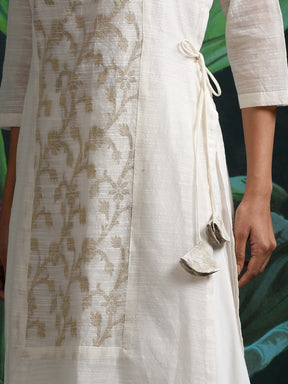 Abhsihti cotton baswada kurta with center zari work panel & side tassel tie-up