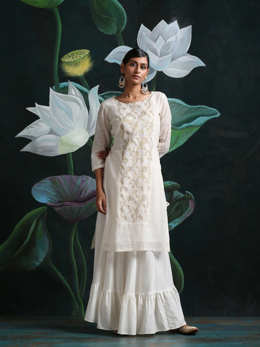 Abhsihti cotton baswada kurta with center zari work panel & side tassel tie-up