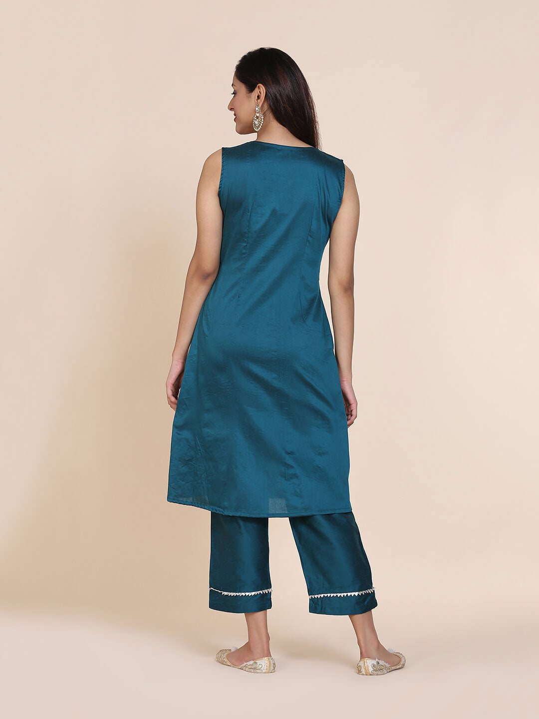 Abhsihti cotton silk sleeveless A-line kurta