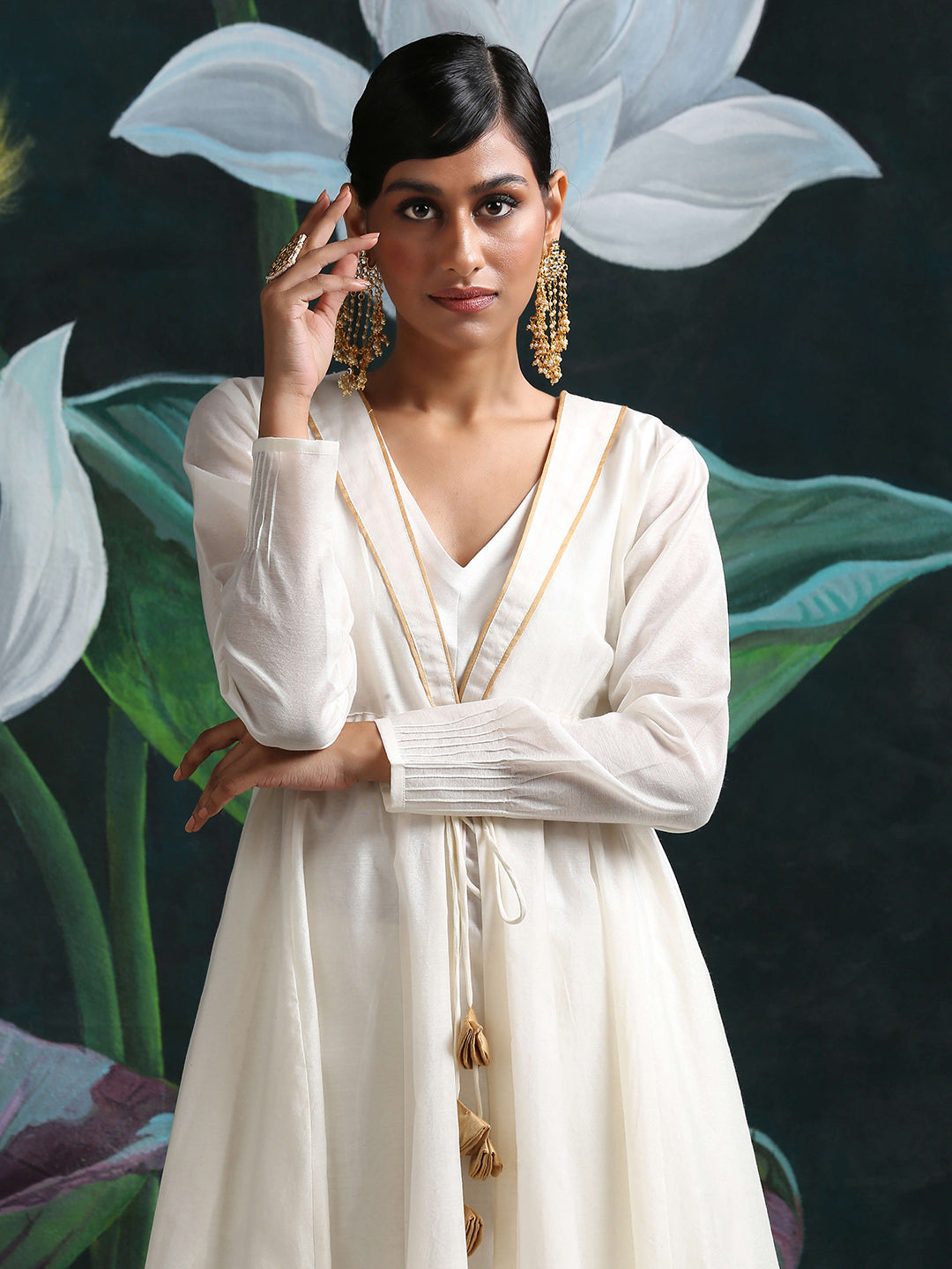 Cream Banarasi Chanderi Panelled Shrug with kurta