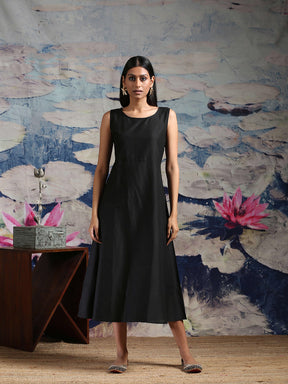 Cotton silk flared dress with pockets