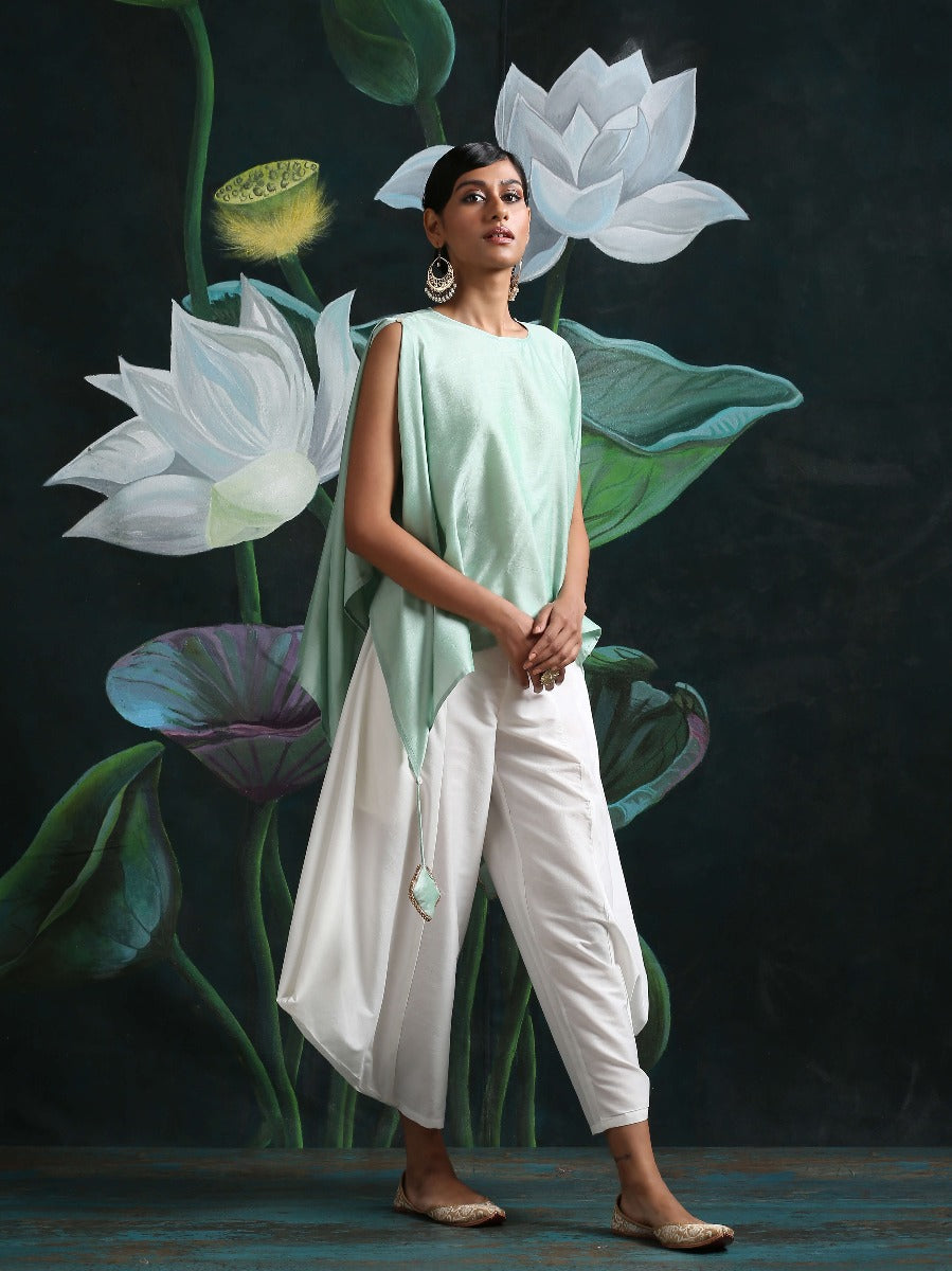 Cotton silk handkerchief hemline top detailed with attached tassels Green
