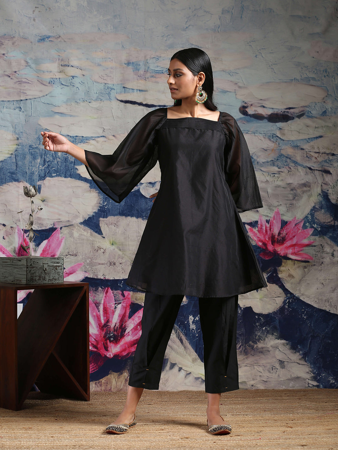 Chandheri short kurti with pleated upper yoke & billowy sleeves