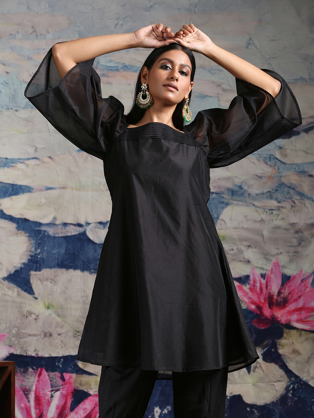 Black Banarasi Short Kurti With Billowy Sleeves