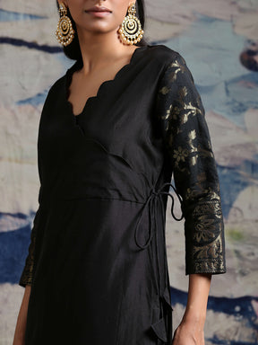Black Banarasi Kurta With Scalloped Neckline