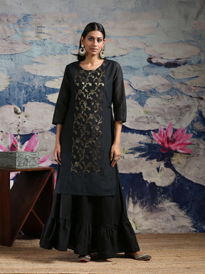 Cotton baswada kurta with center zari baswada panel & side tassel tie-up