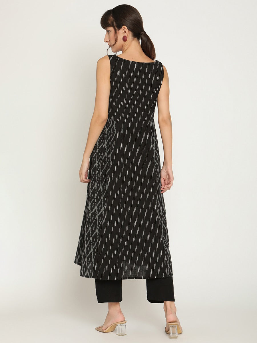 Abhishti ikat kurta with sweetheart neckline & side gathers