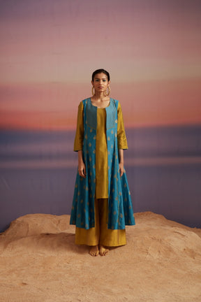 Coral Blue Sleeveless Banarasi Jacket
