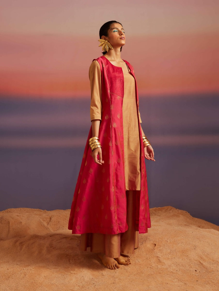 Paradise-Pink Sleeveless Jacket and Banarasi Kurta