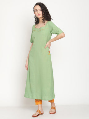 Fern Green Kurta with Hand-embroidered Details