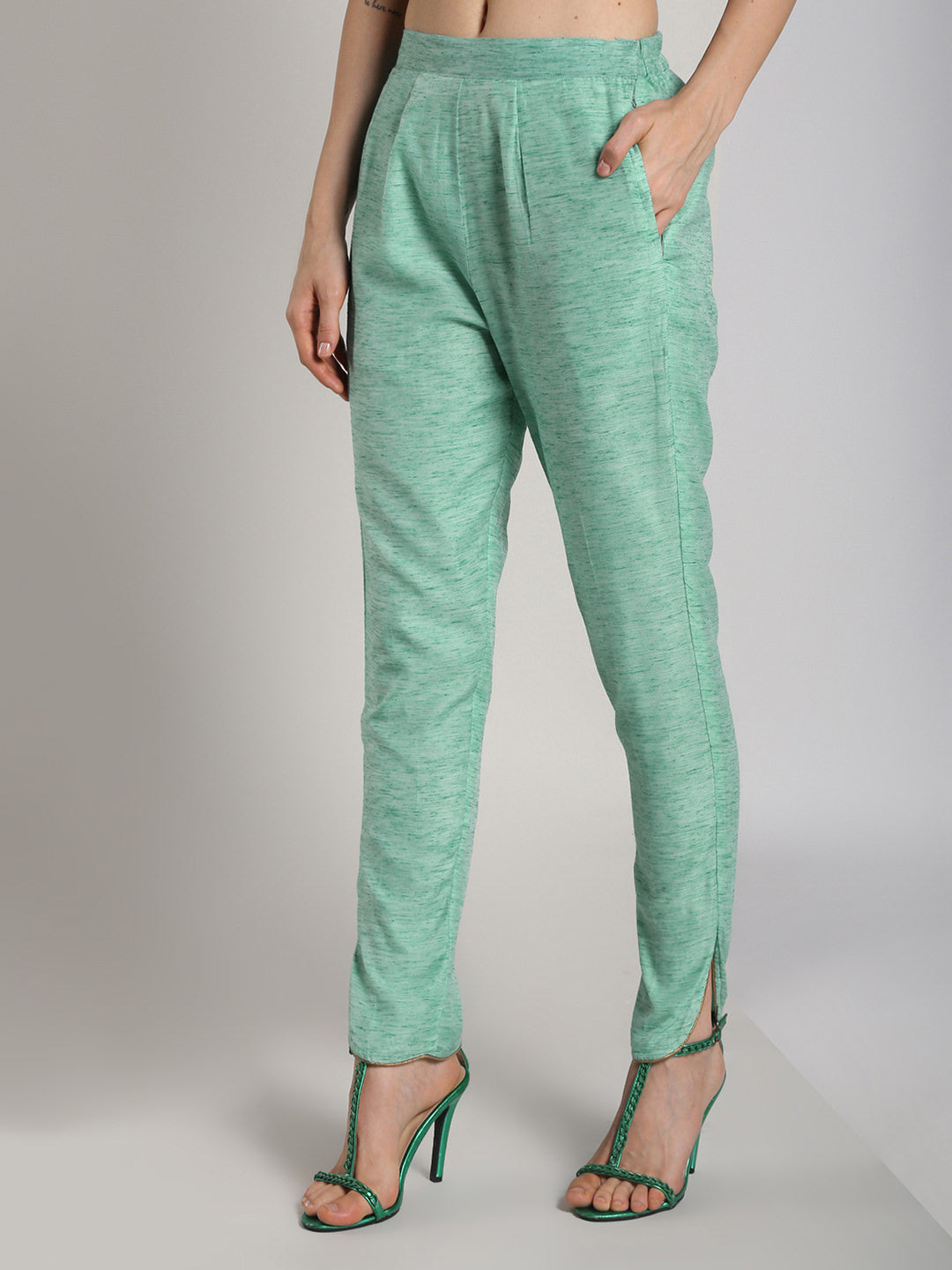 Abhishti Textured Baswada Pants with Curved Hem and piping