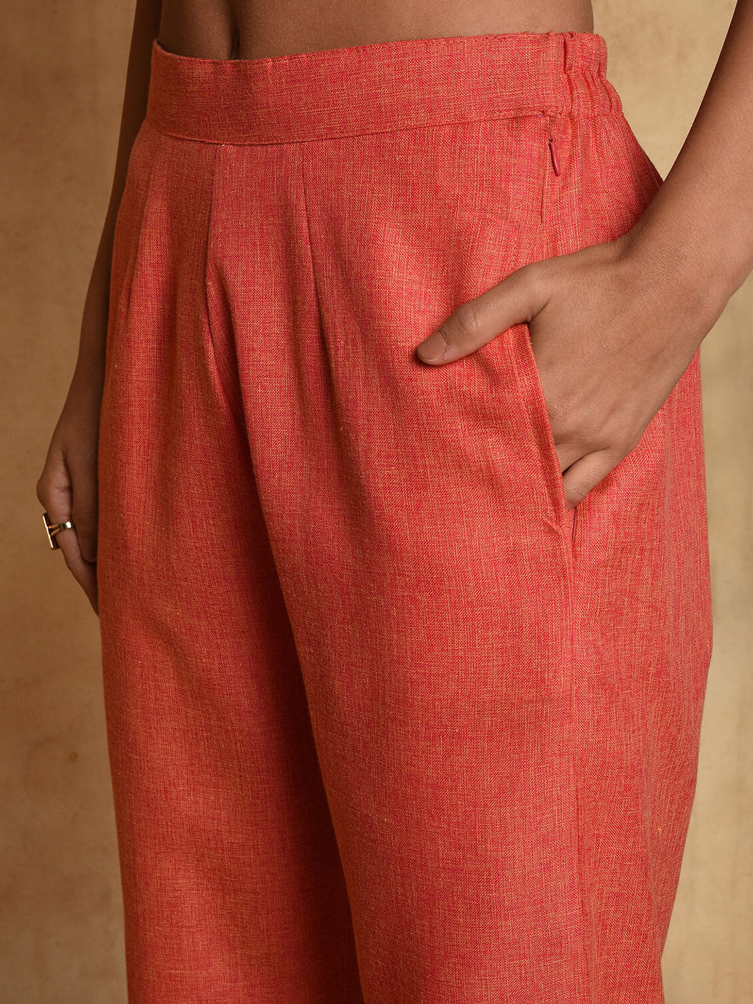 Two tone cotton cropped pants