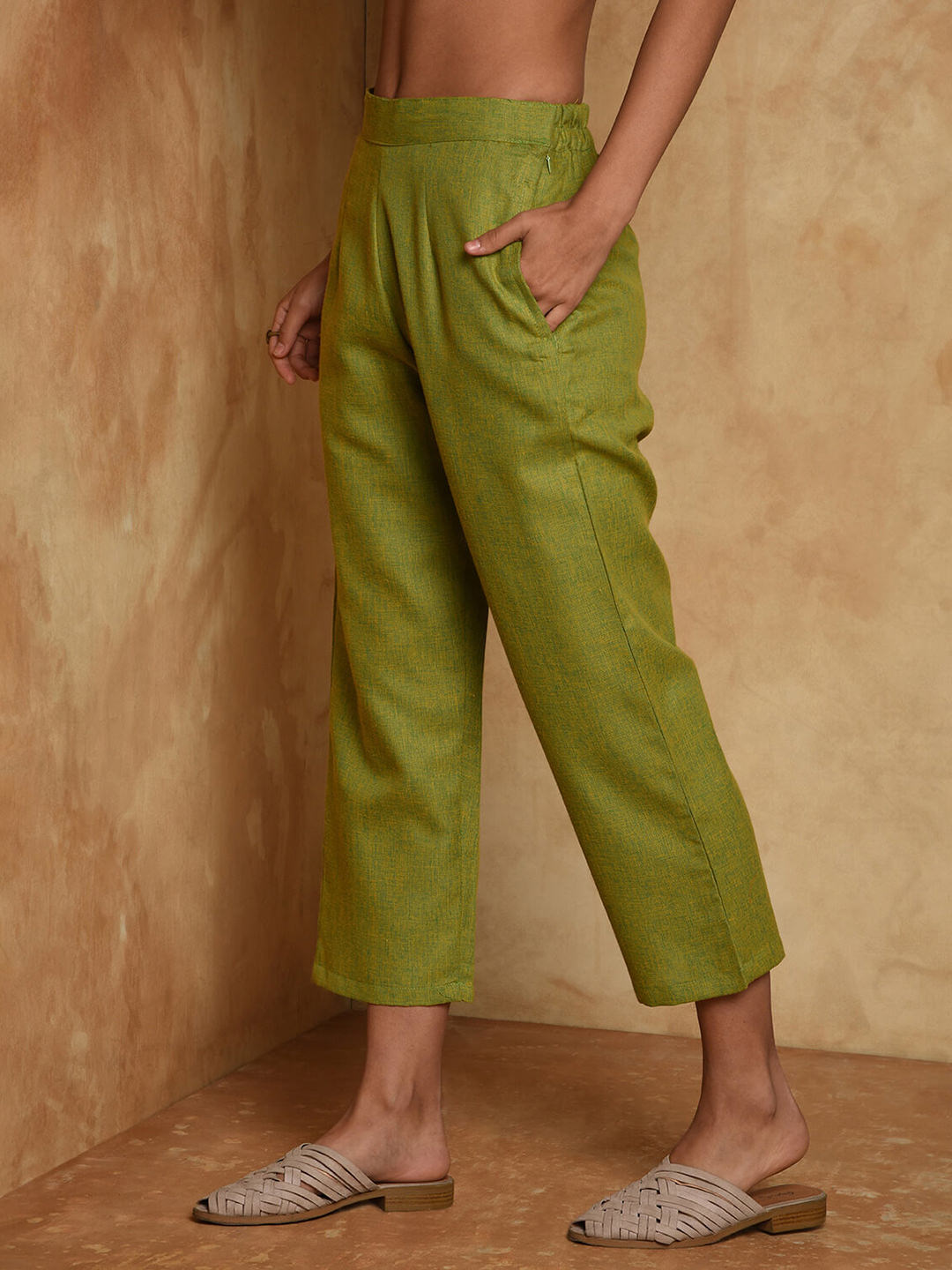 Two tone cotton cropped pants