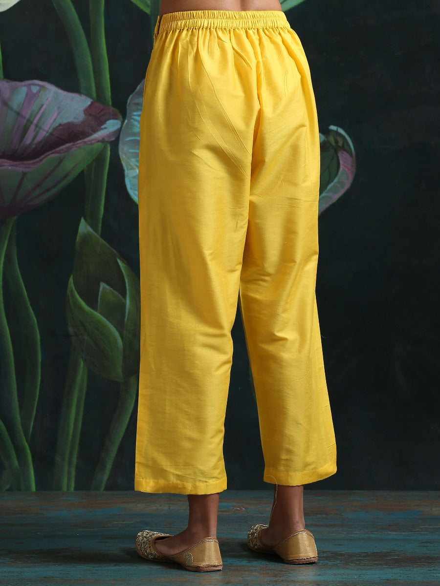 Cotton silk straight pant with side pockets Yellow