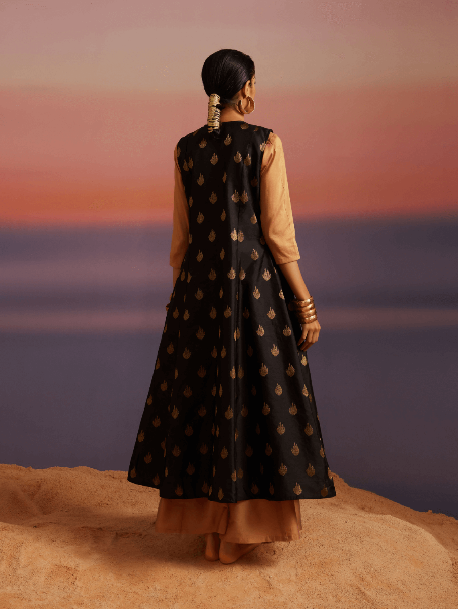 Coral Black Sleeveless Banarasi Jacket