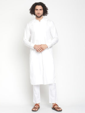 Men White Pleated Poplin Kurta