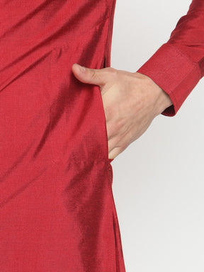 Men Maroon Banarasi Kurta With Pintuck Detail