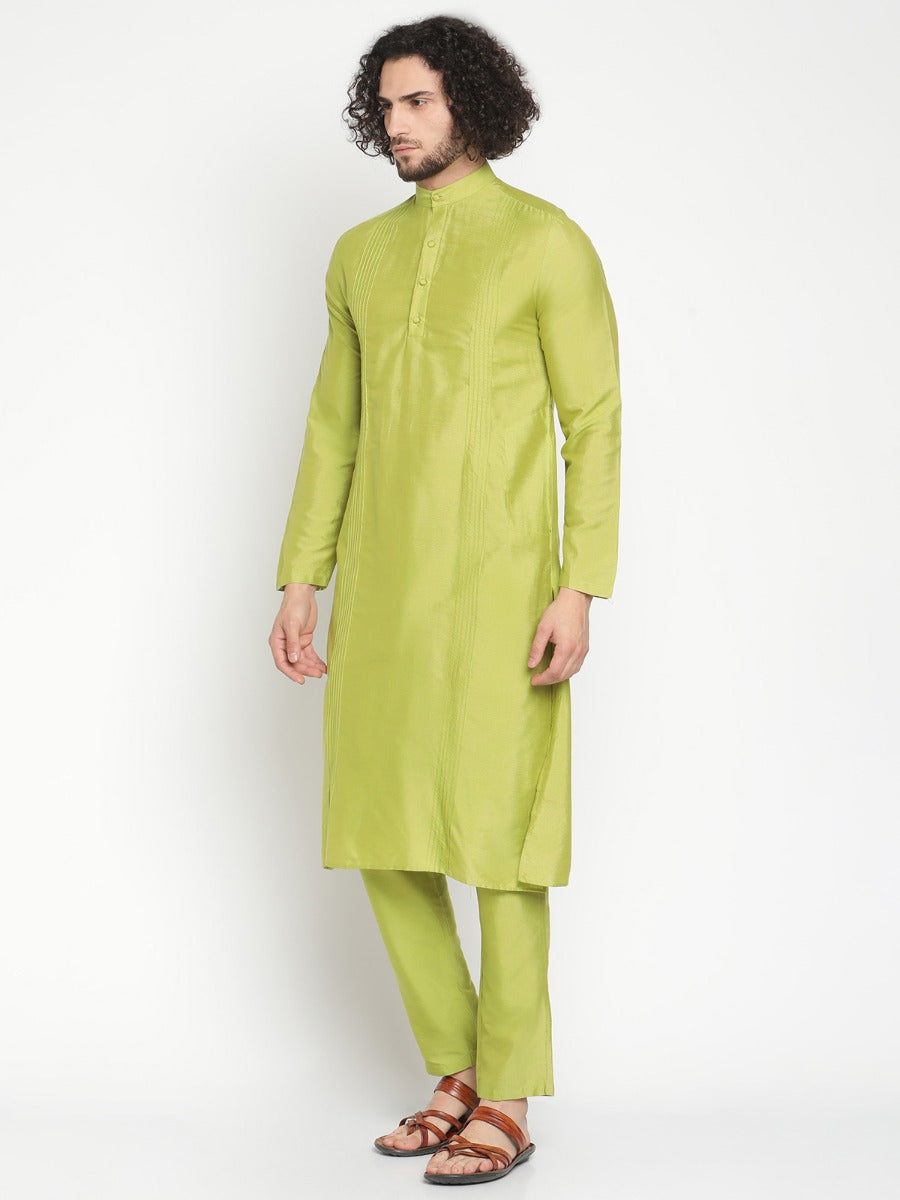 Men Macaw Green Banarasi Kurta With Pintuck Detail