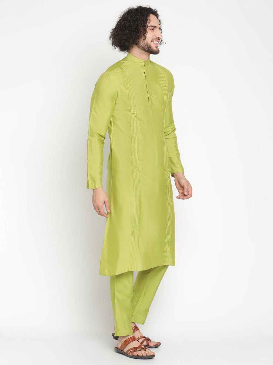 Men Macaw Green Banarasi Kurta With Pintuck Detail
