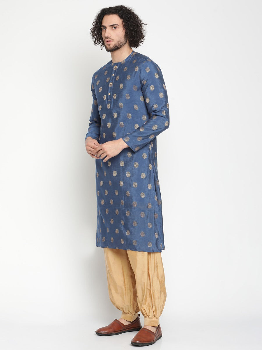 Men Blue Banarasi Kurta With Zari Work