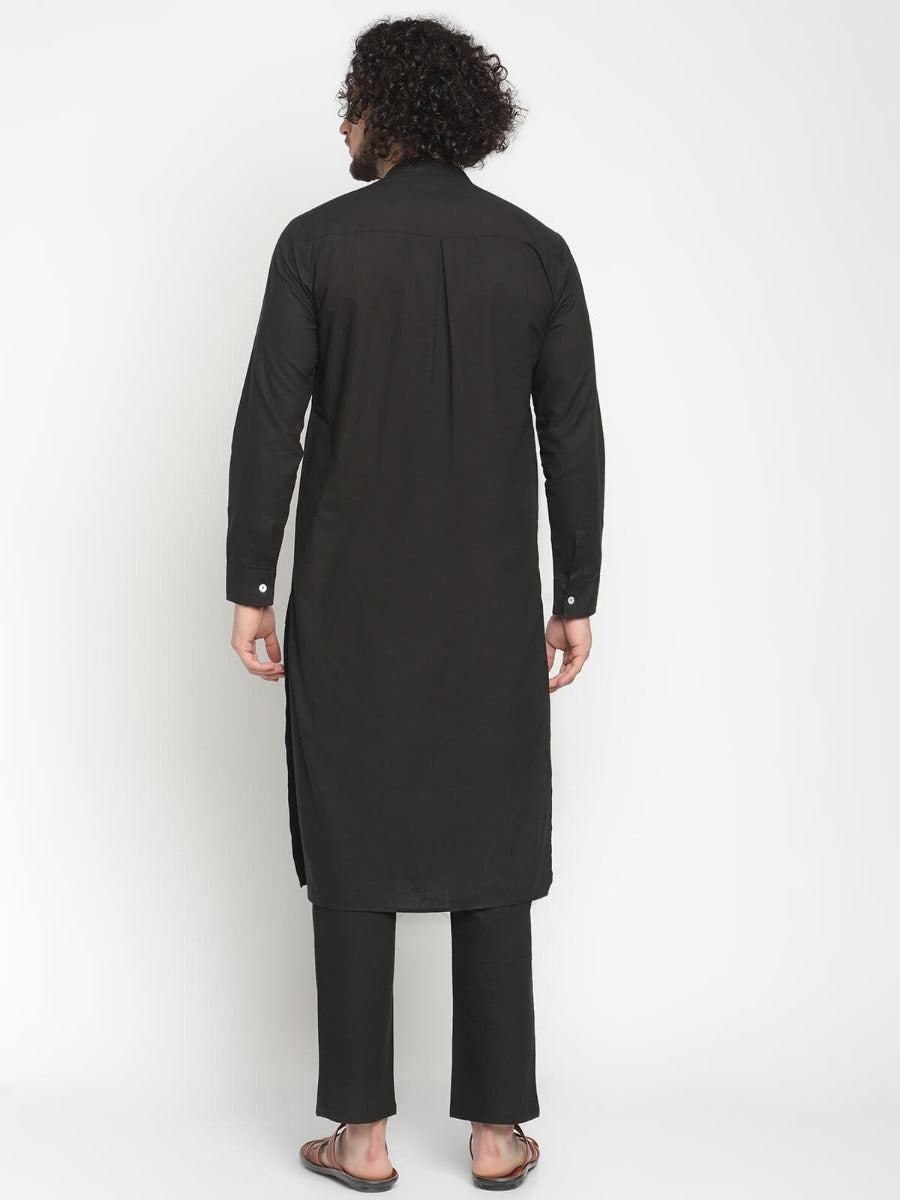 Men Black Pleated Poplin Kurta With Straight Pyjama