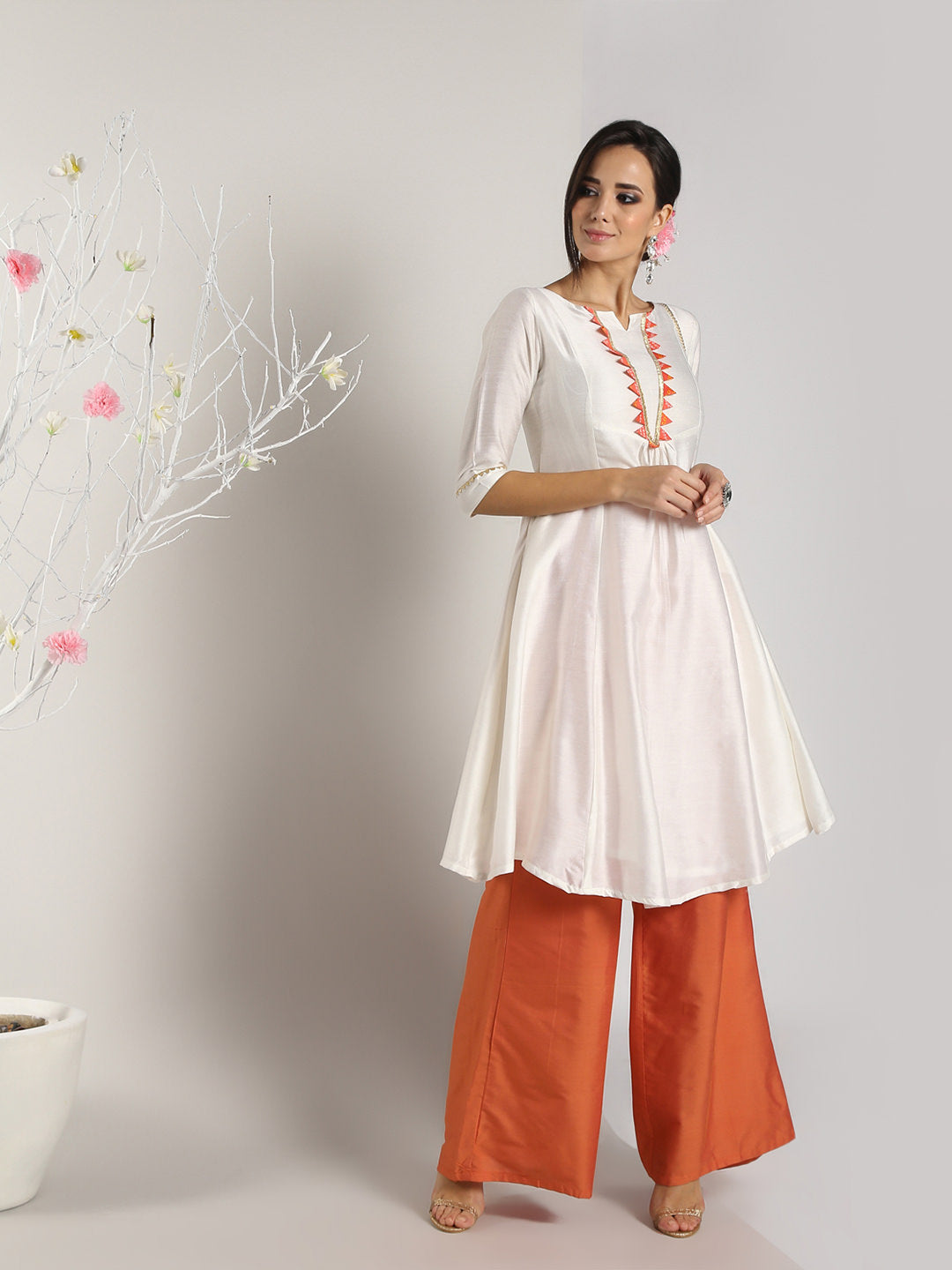 Abhishti Cotton Silk Kurta Bandhani Lace with Bottom