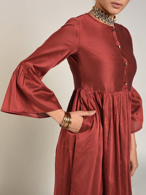 Abhishti Cotton Silk Gathered Bell Sleeve Kurta with Bottom