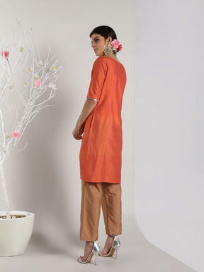 Abhishti Cotton Silk Abstract Lace Panelled Kurta with Bottom