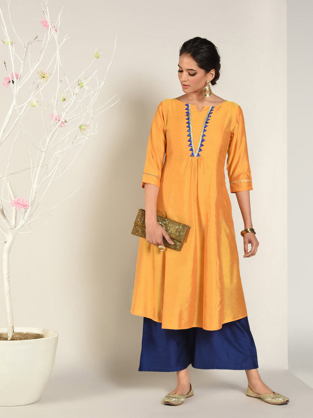 Abhishti Cotton Silk Kurta with Bandhani Lacewith Bottom