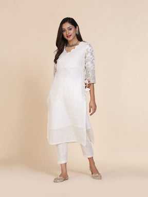 Abhishti cotton baswada kurta with overlapped scalloped neck & zariwork sleeves with Bottom