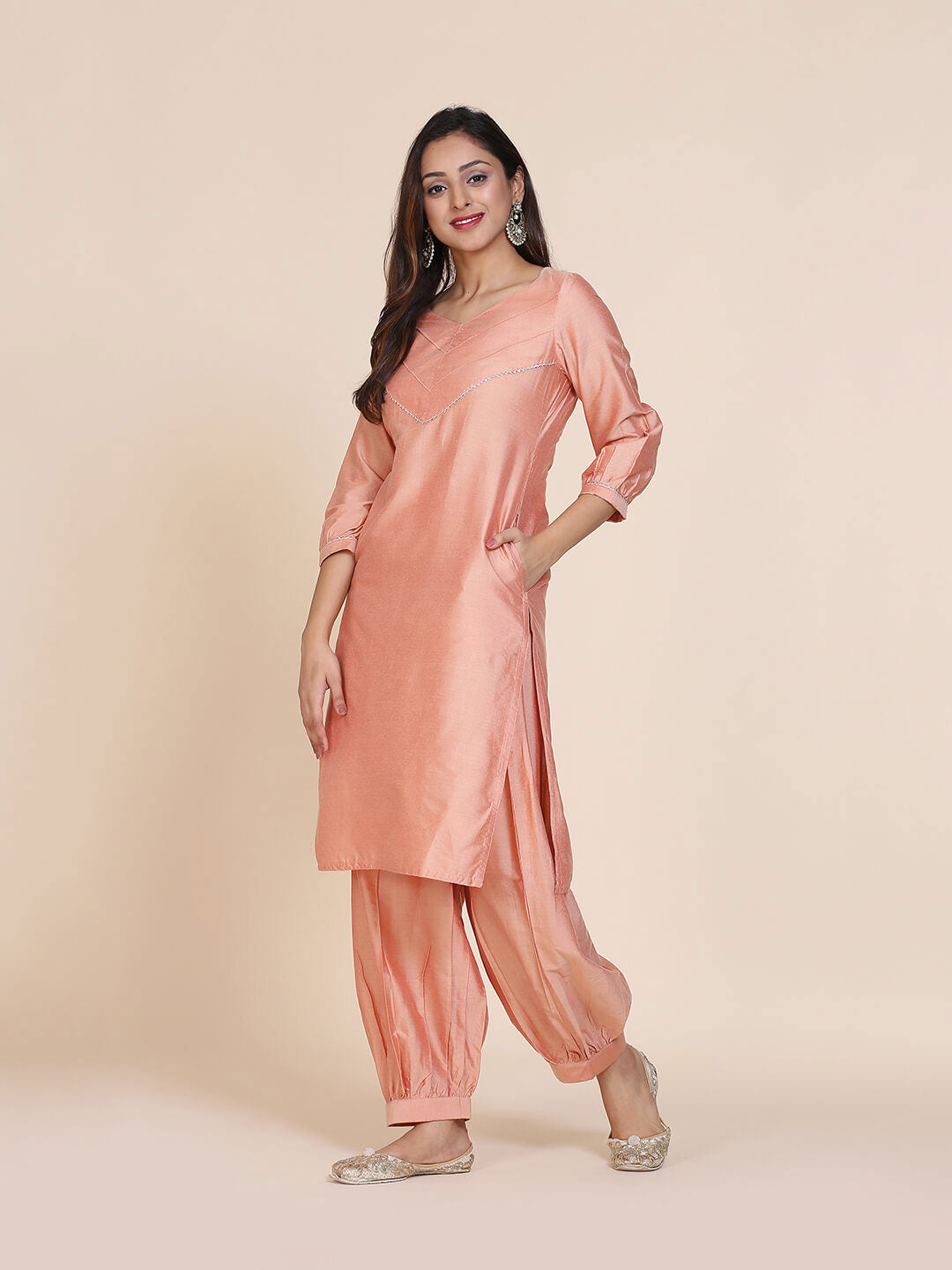 Abhishti cotton silk kurta with pintucked yoke & gathered sleeves with Bottom